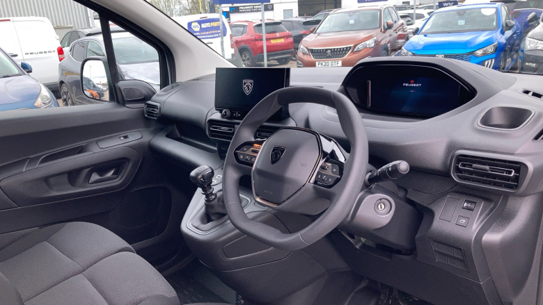 Peugeot Partner Standard Diesel 1.5 BlueHDi 100 Professional Van